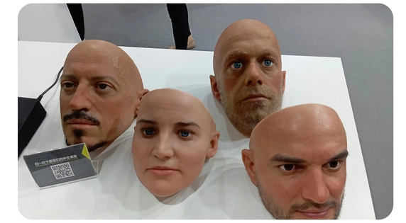 Caras hiperrealistas creadas en representación de un fraude de indentidad