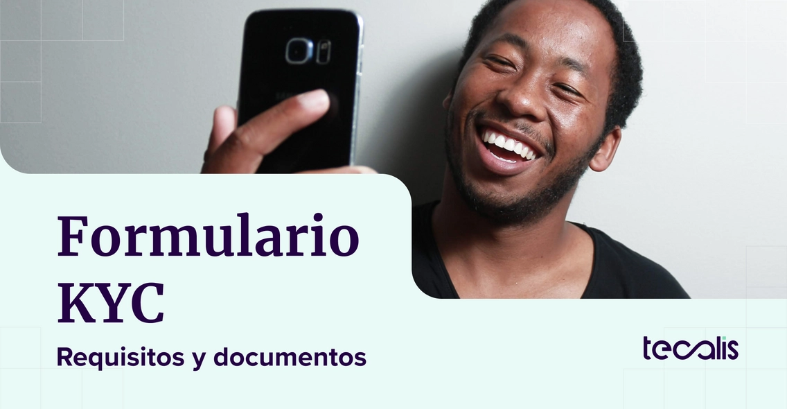 Hombre rellenado formulario KYC